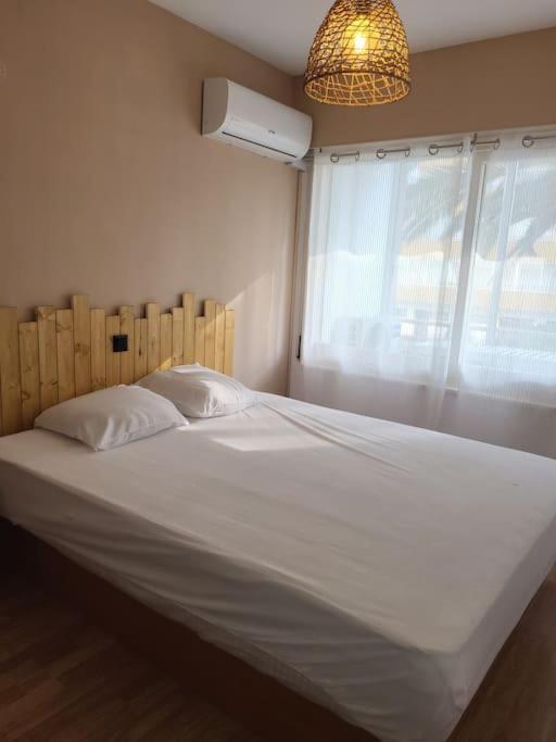 Superbe Apartement En Residence Avec Piscine Rosas Exteriör bild