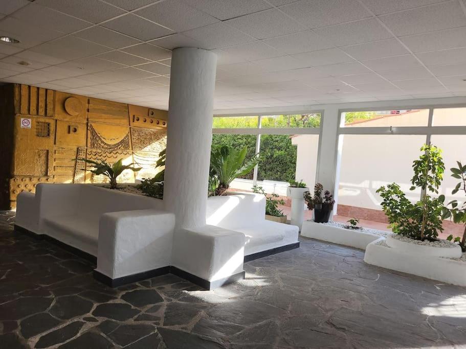 Superbe Apartement En Residence Avec Piscine Rosas Exteriör bild